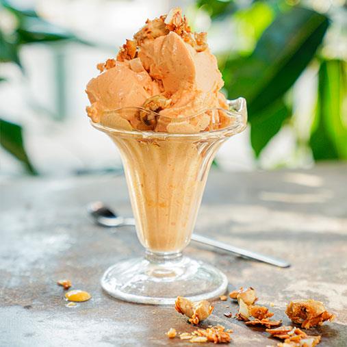 Tropisk yoghurtglass med morot