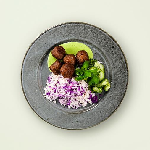 Pease bullar med grönsås och rödkålris 