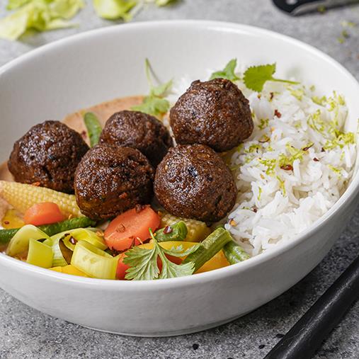 Vegobullar & wokgrönsaker i röd curry