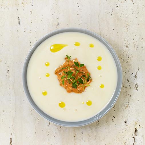 Grönsakssoppa med het morotscrème