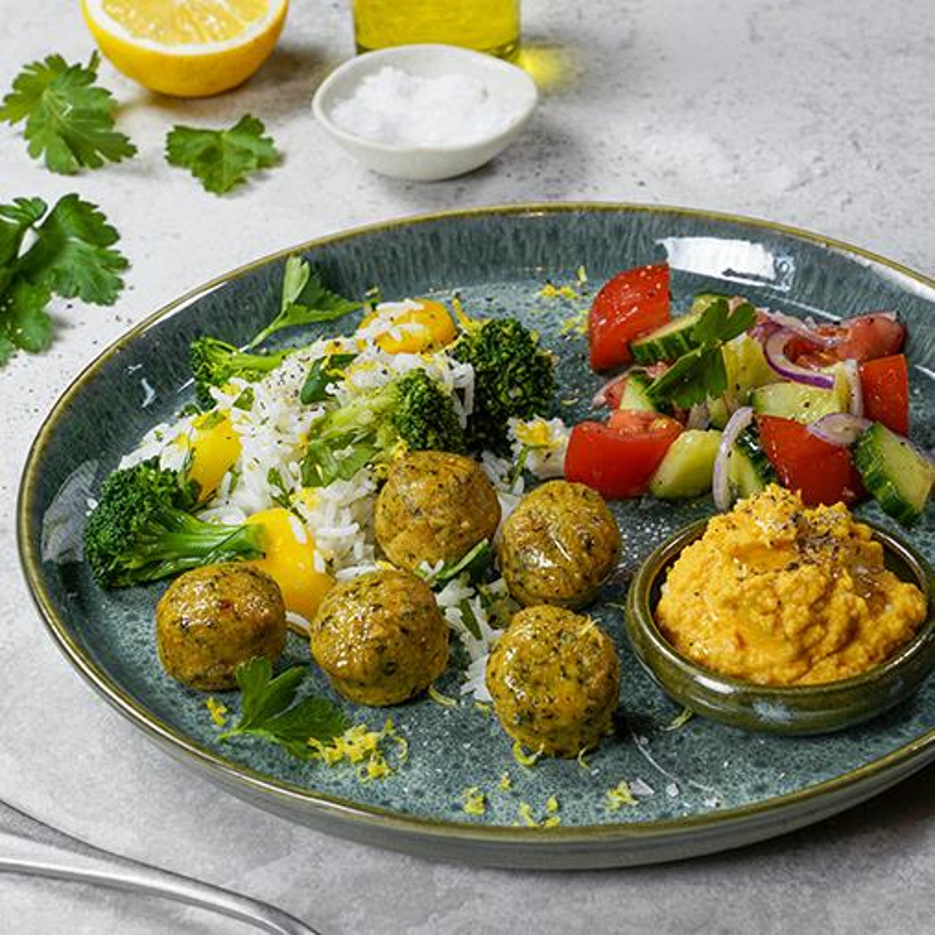falafel-med-morotshummus-broccoliris.jpg