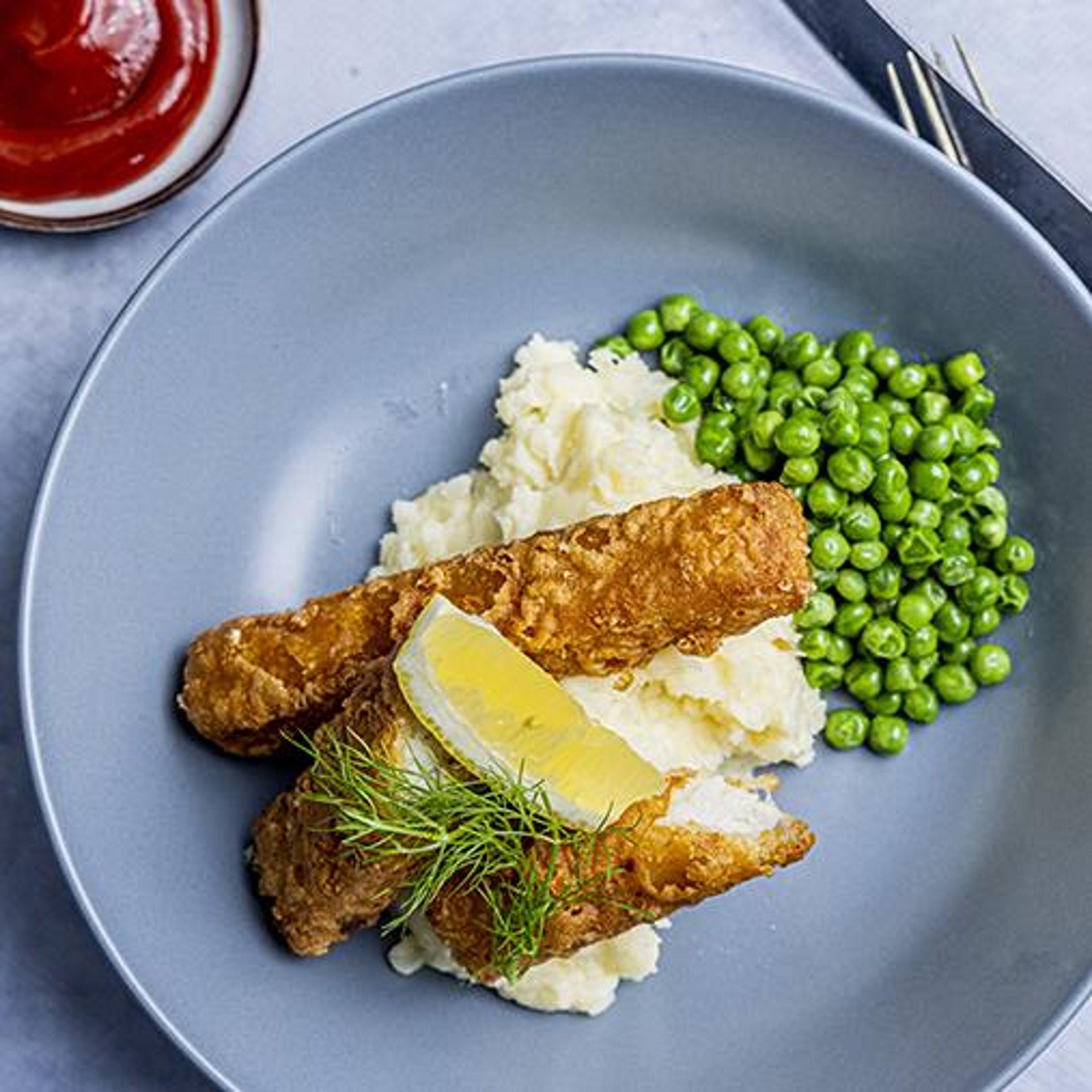 fish-chips-roll-med-potatismos.jpg
