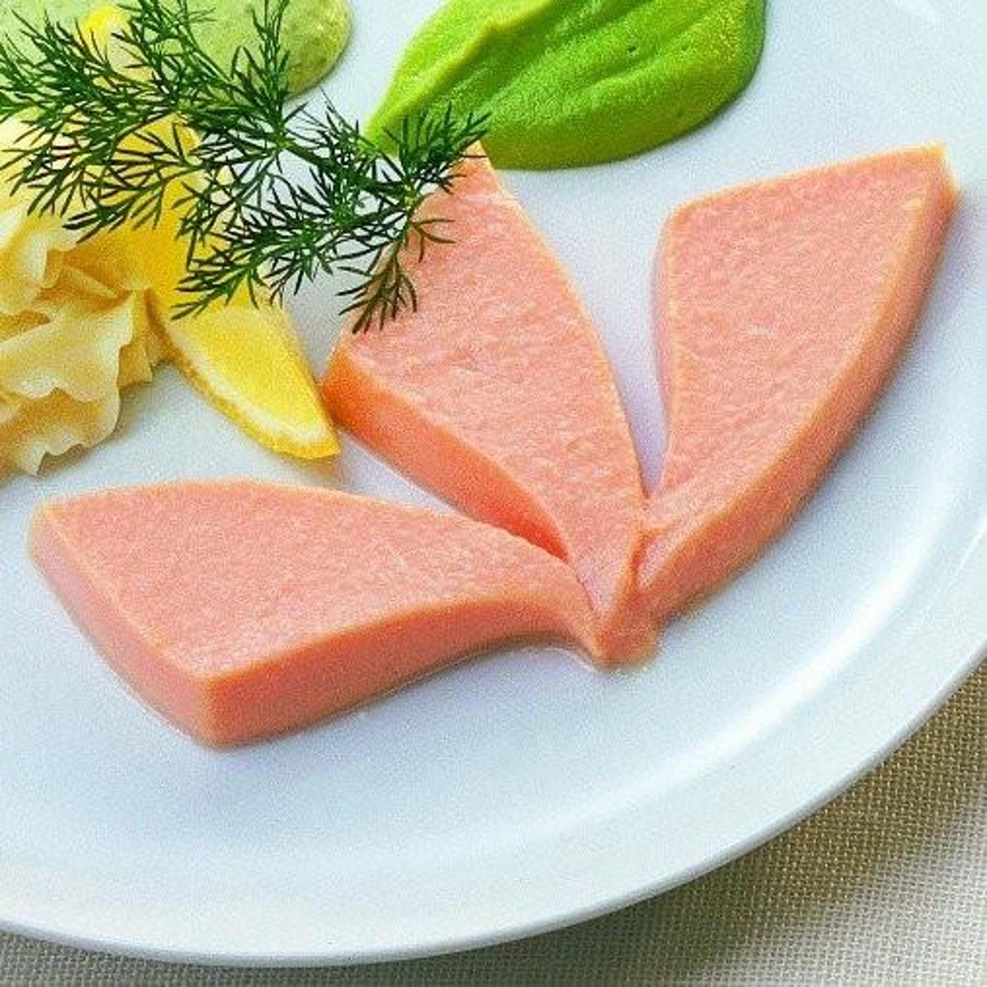 fiskmousse-gele.jpg