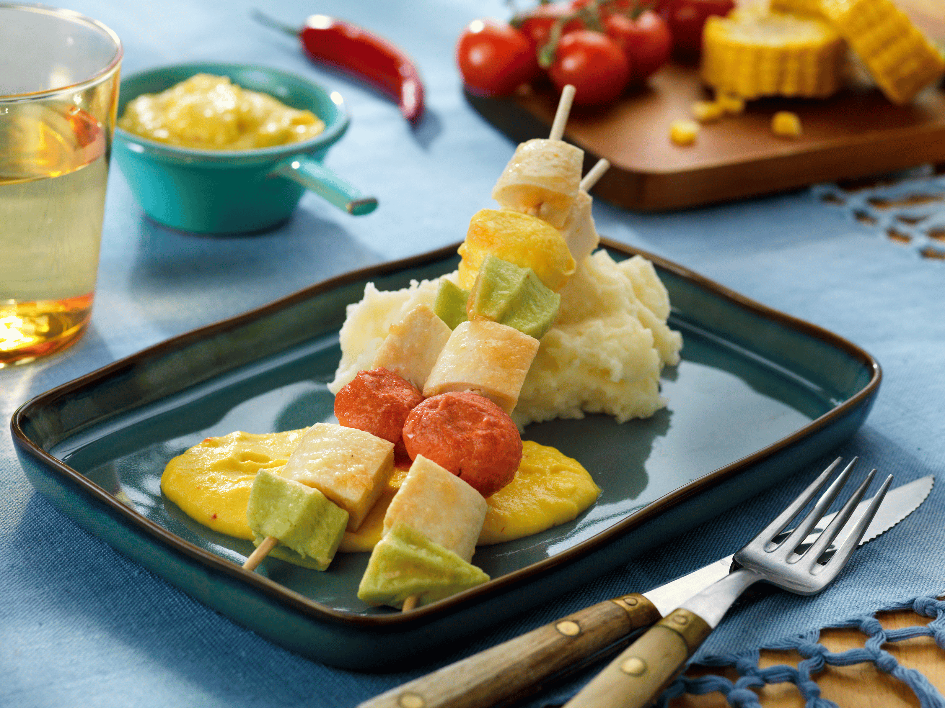 kycklingspett-med-dipp,-timbal.png