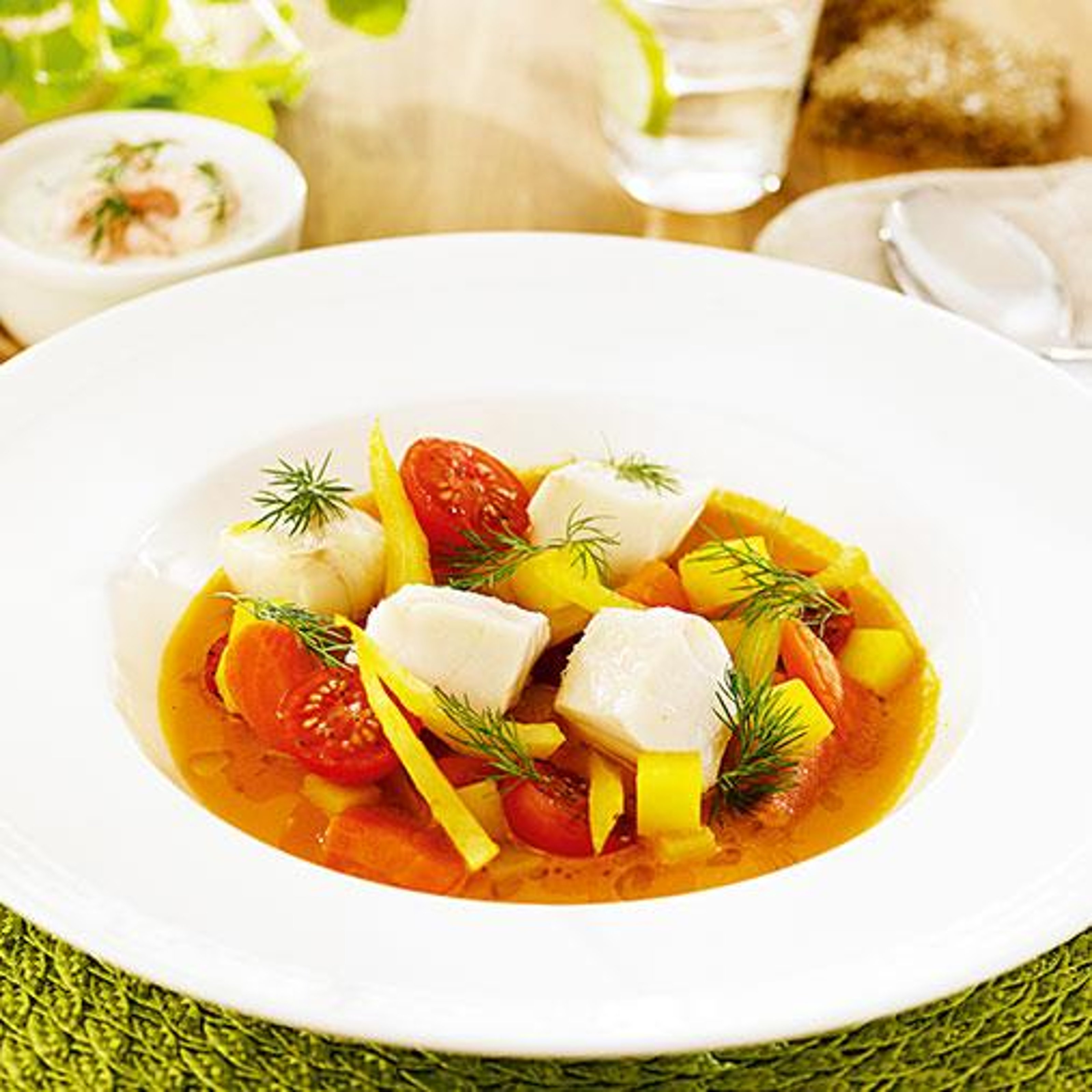 fisk--och-saffransoppa-med-rakor.jpg