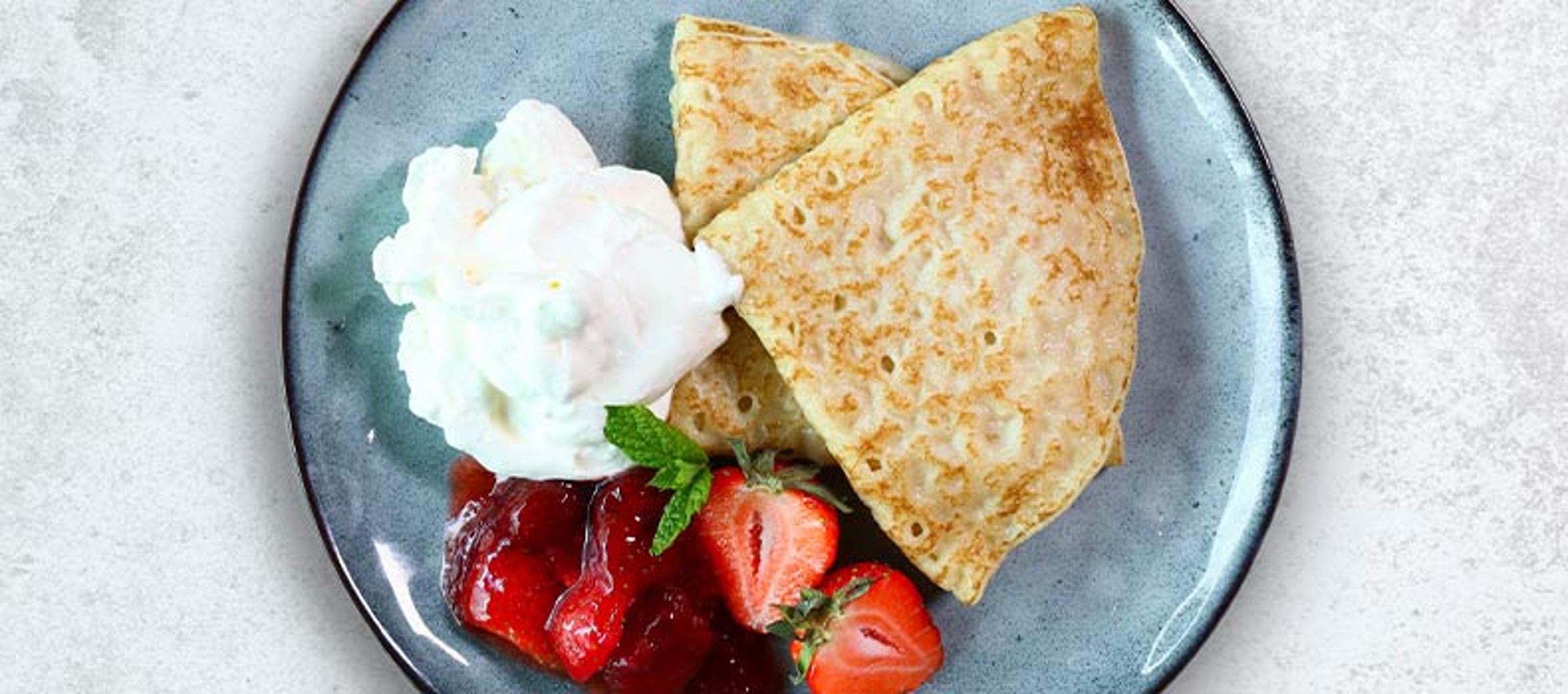 findus-pannkakor-dubbelvikta-gradde-jordgubbar-790x535.jpg