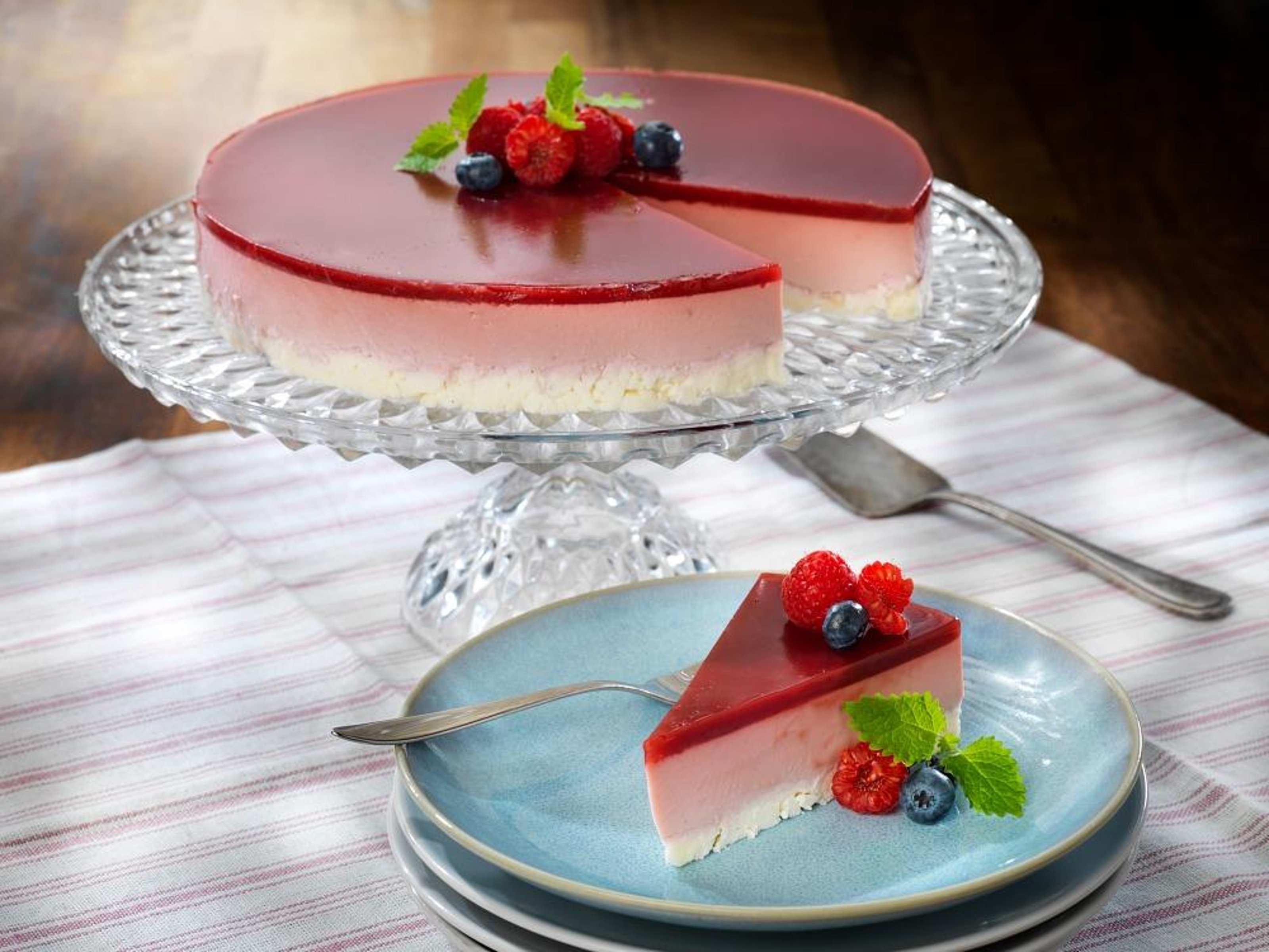 hallonpannacotta-paj,-timbal.jpg